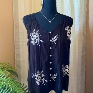 Floral Black & White Sleeveless Top